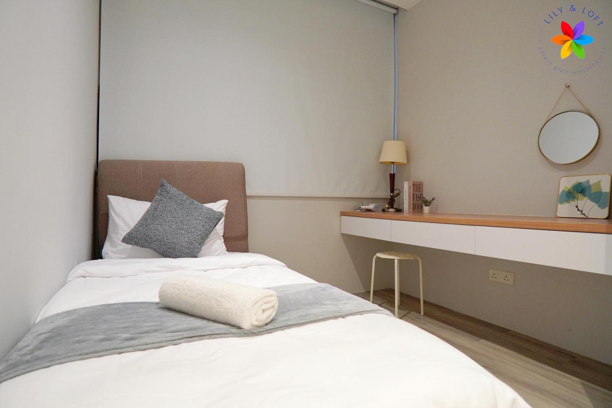 Lumi Tropicana By Lilyandloft Apartment *
